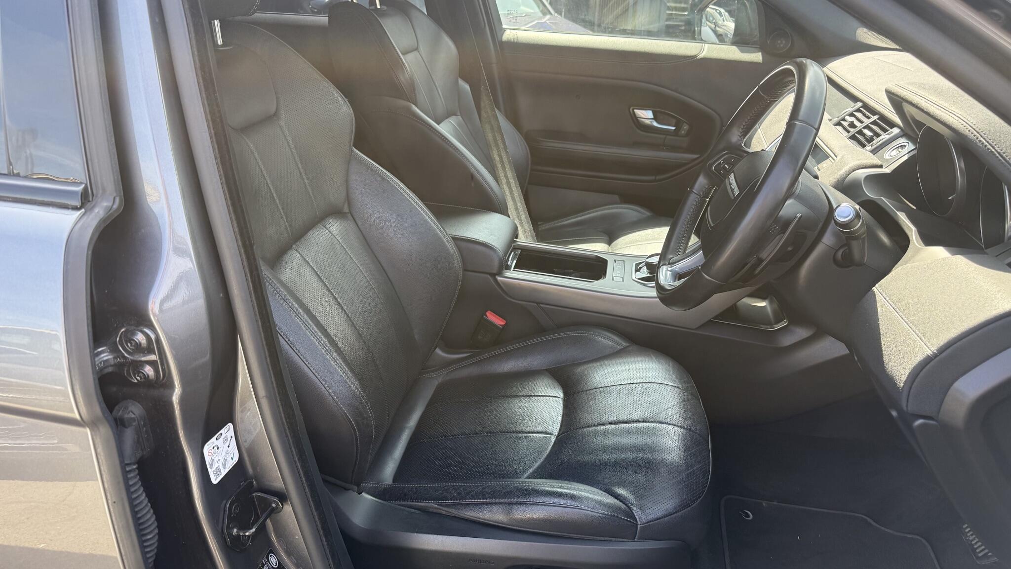 Land Rover Range Rover Evoque view 27