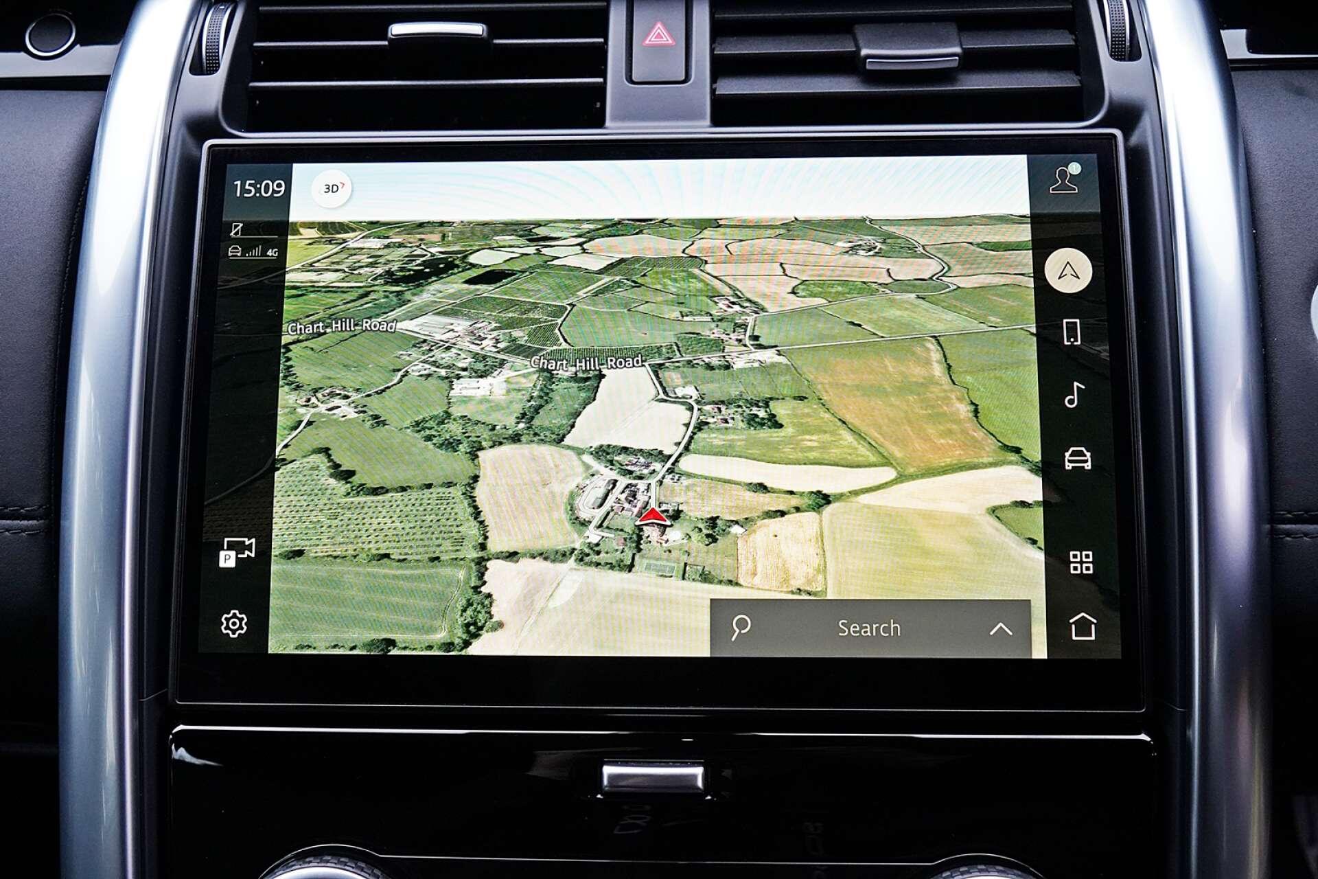 Land Rover Discovery view 23