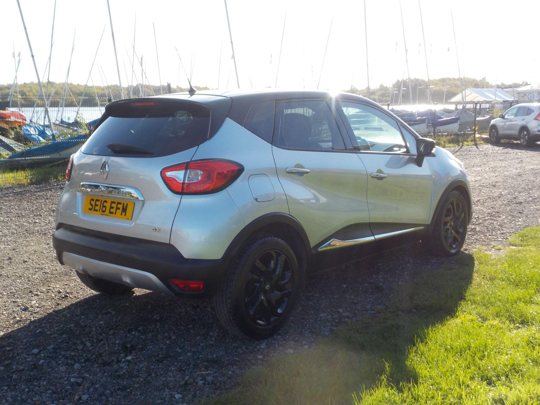 Renault Captur 1.5 dCi ENERGY Signature Nav Euro 6 (s/s) 5dr