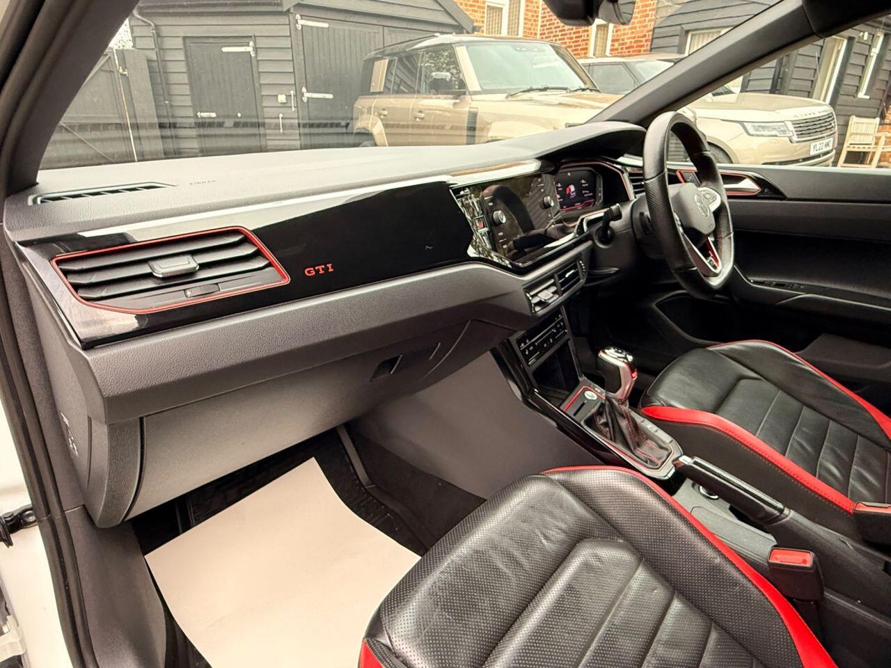 Volkswagen Polo view 13