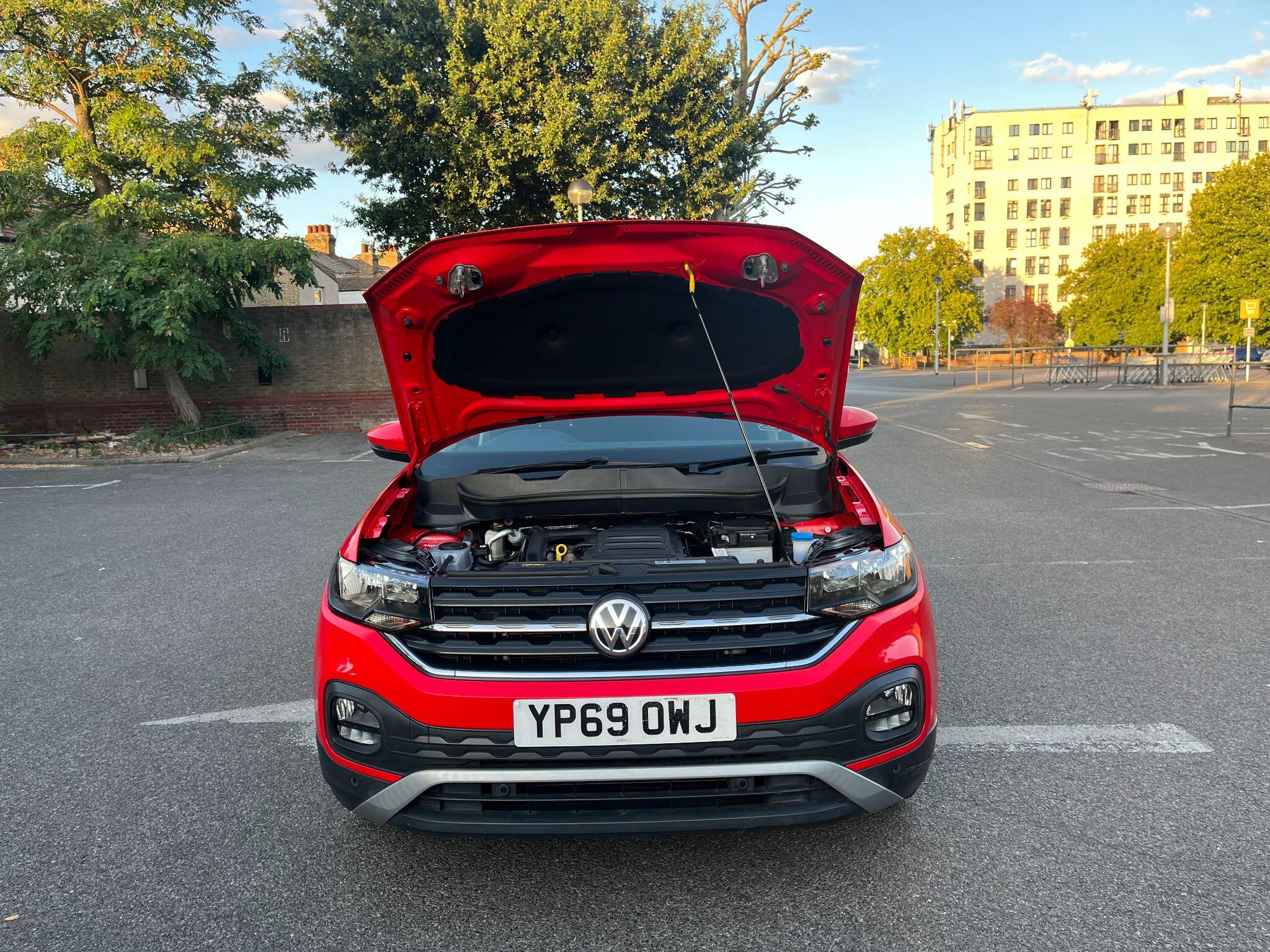Volkswagen T-Cross view 5