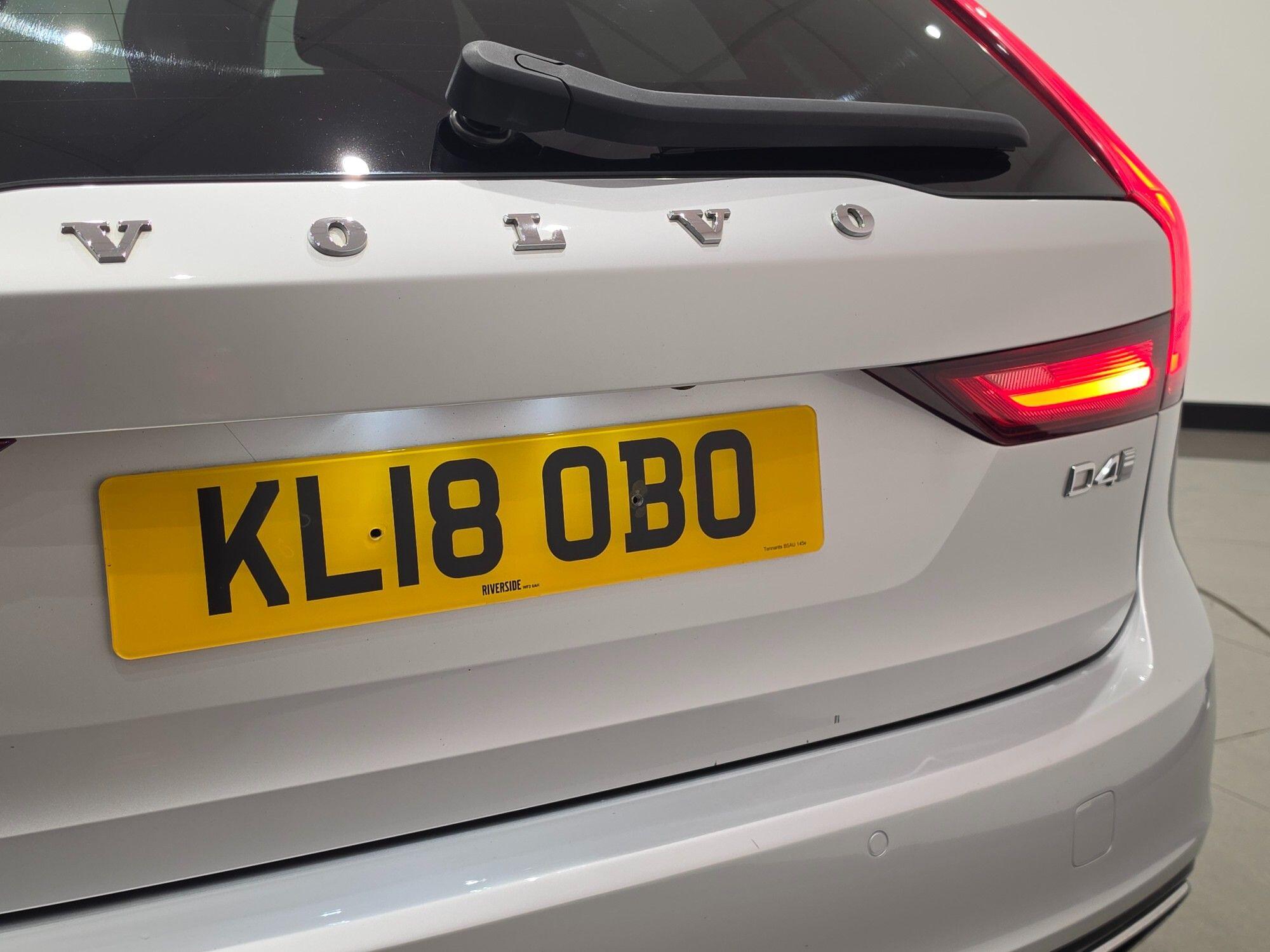 Volvo V90 view 80