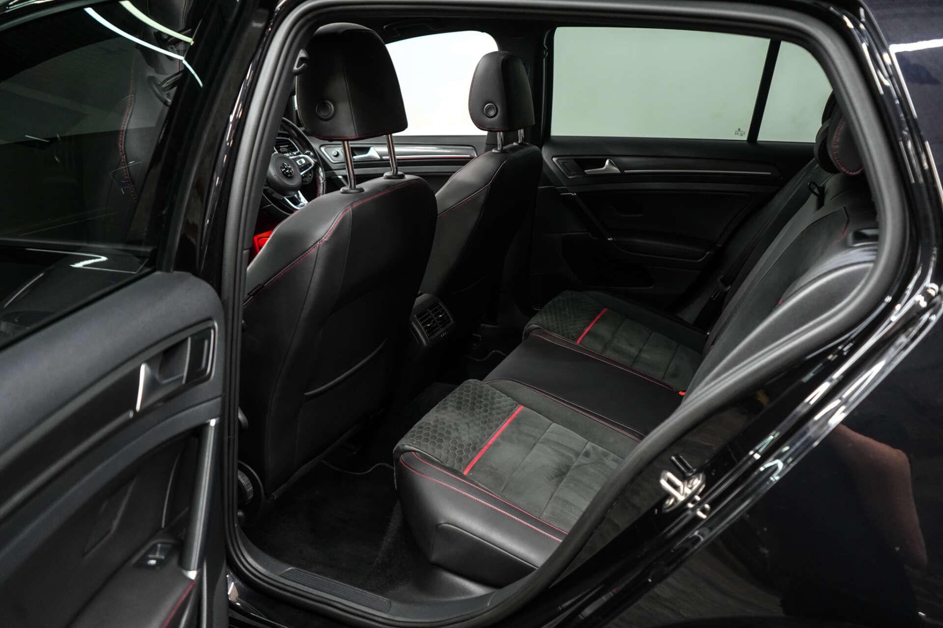 Volkswagen Golf view 16