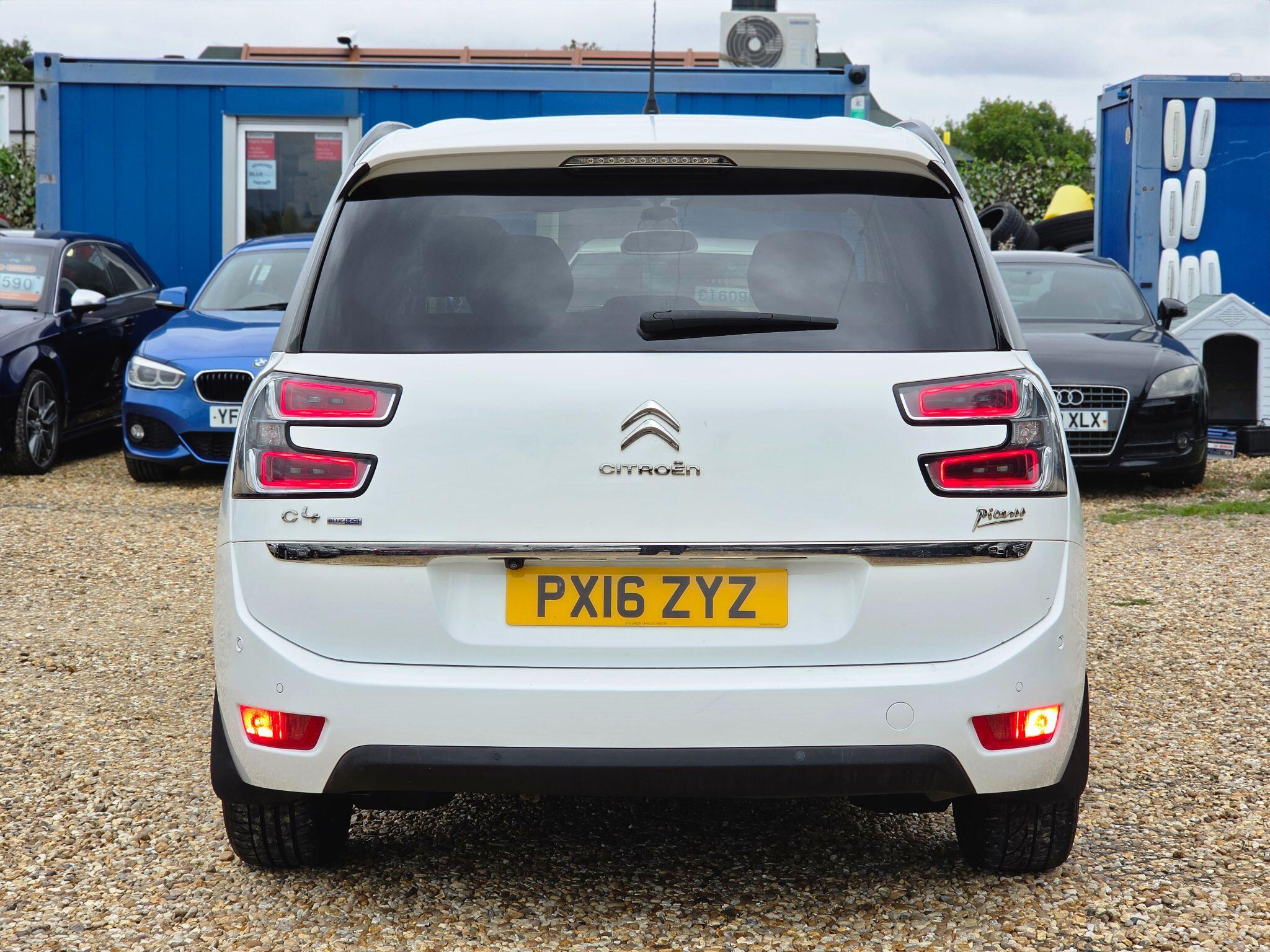 Citroen Grand C4 Picasso view 26