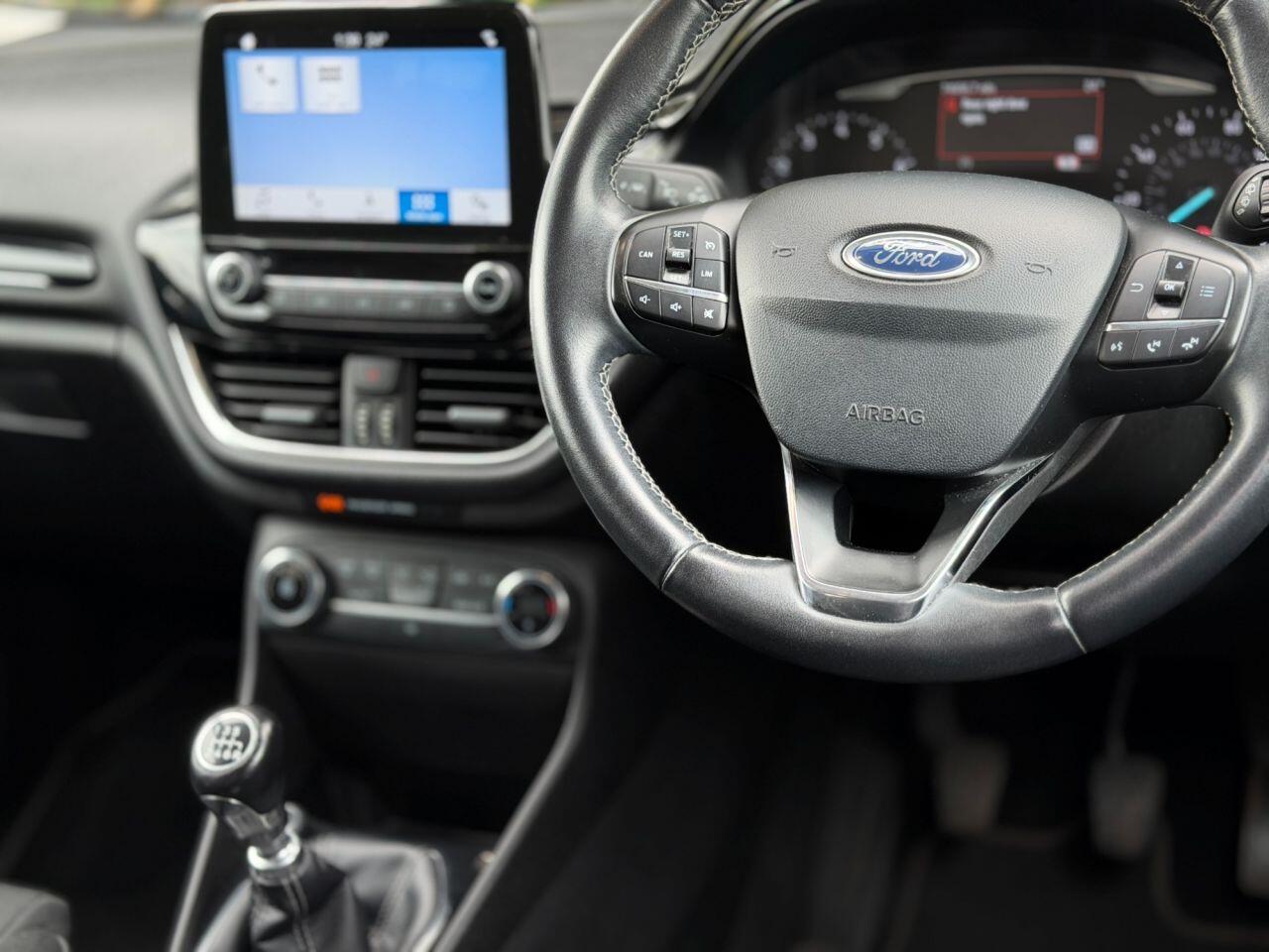 Ford Fiesta view 90