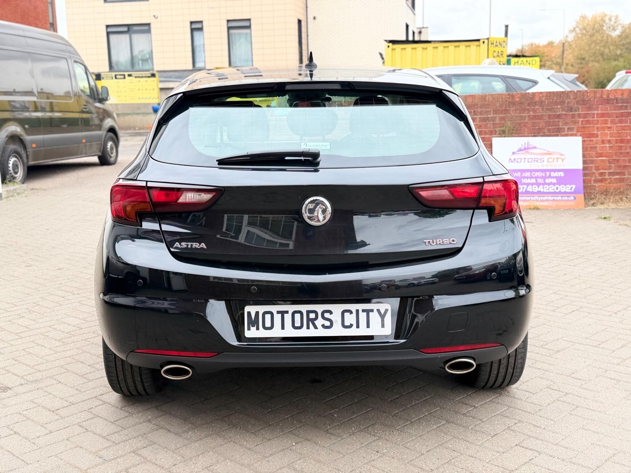Vauxhall Astra view 8