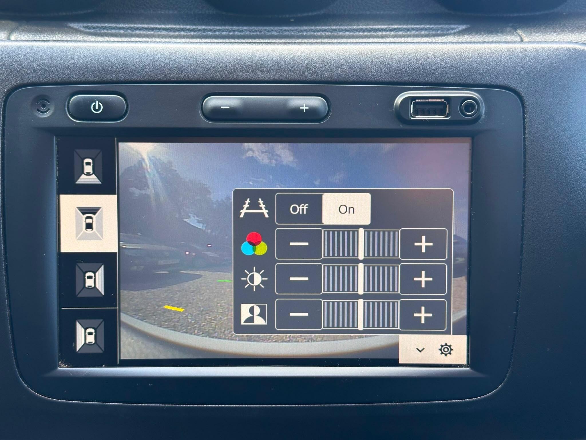 Dacia Duster view 40