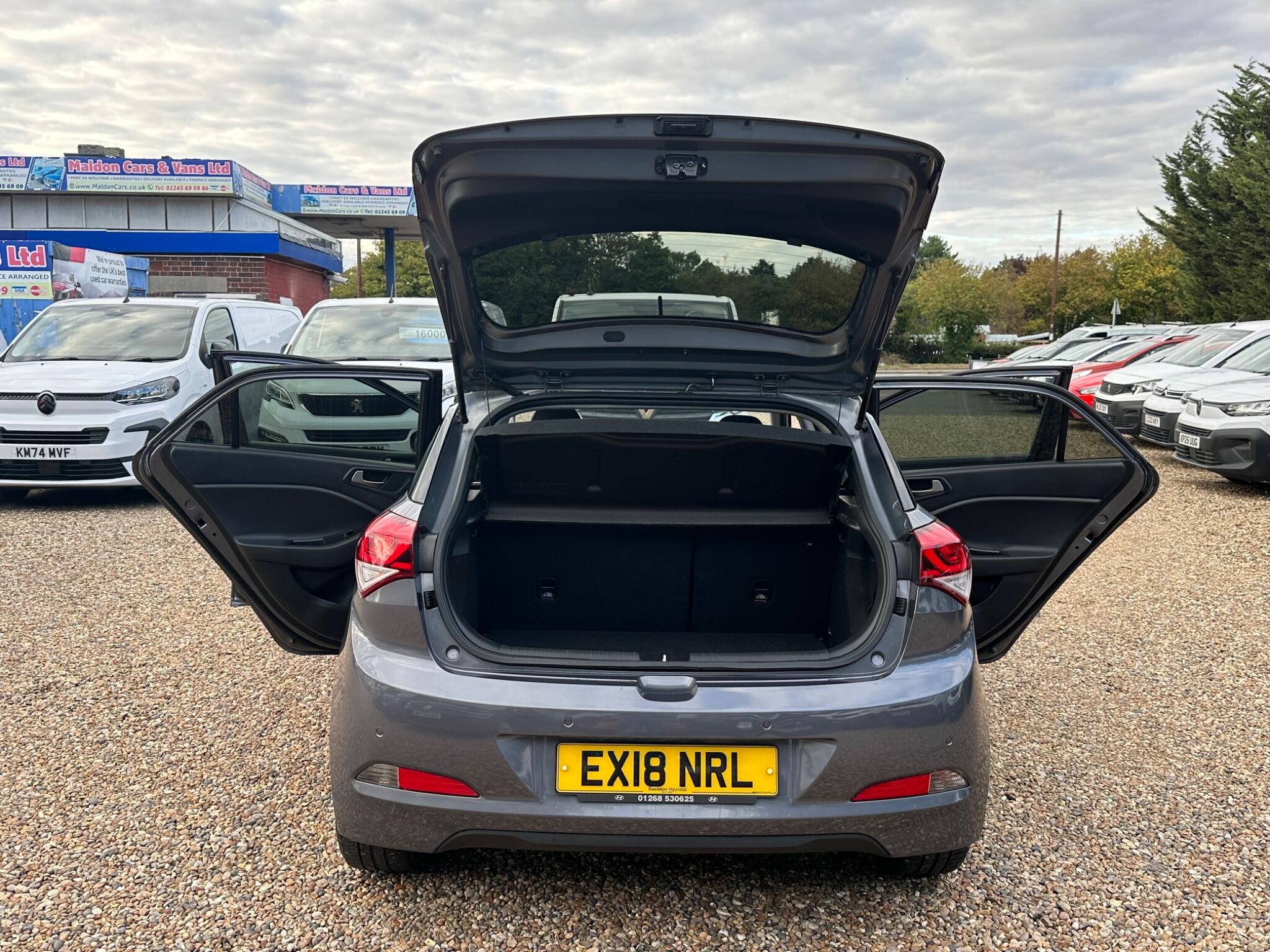 Hyundai i20 view 23