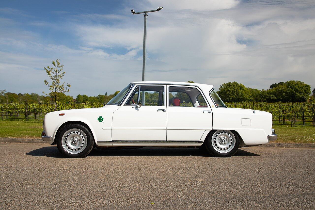 Alfa Romeo Giulia view 2