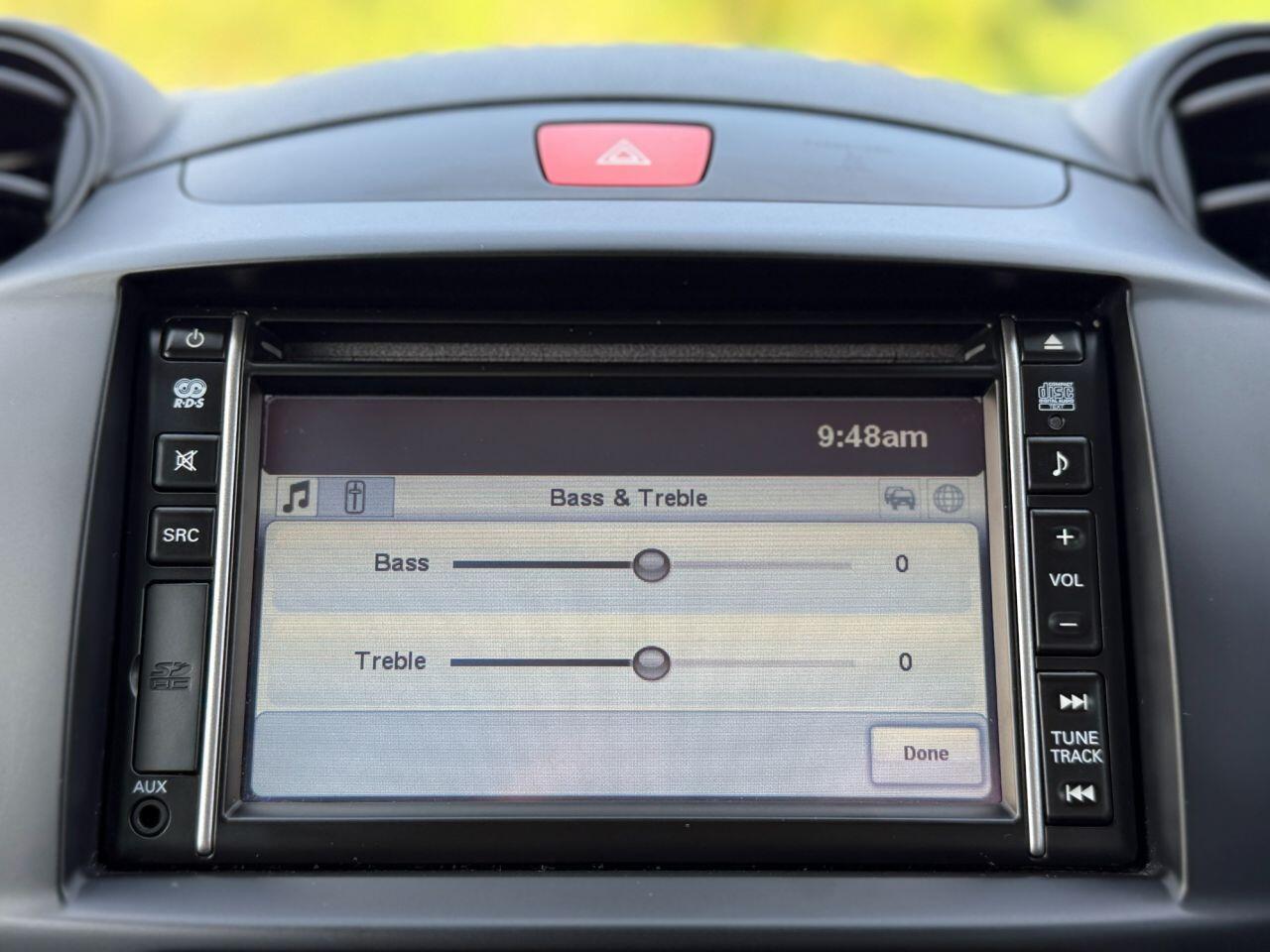 Mazda Mazda2 view 17
