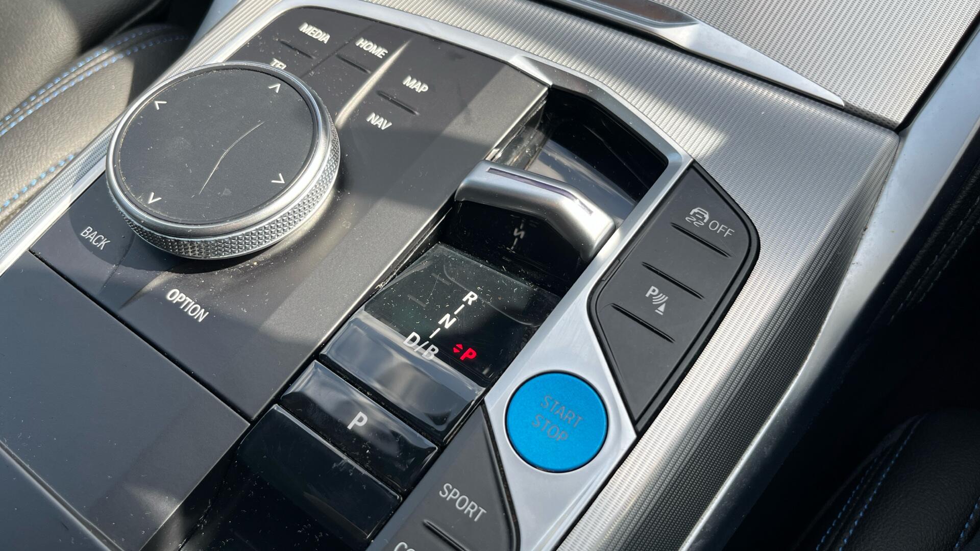 BMW i4 view 47