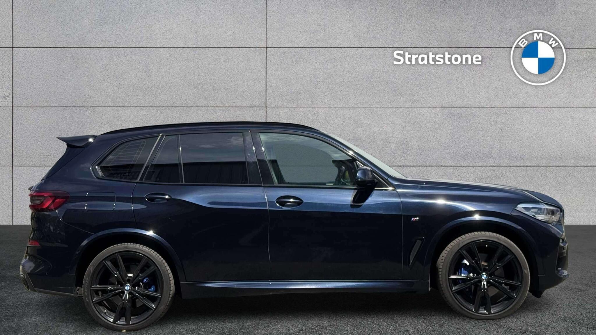 BMW X5 view 3