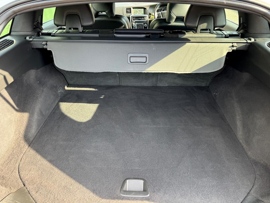 Volvo V60 view 40