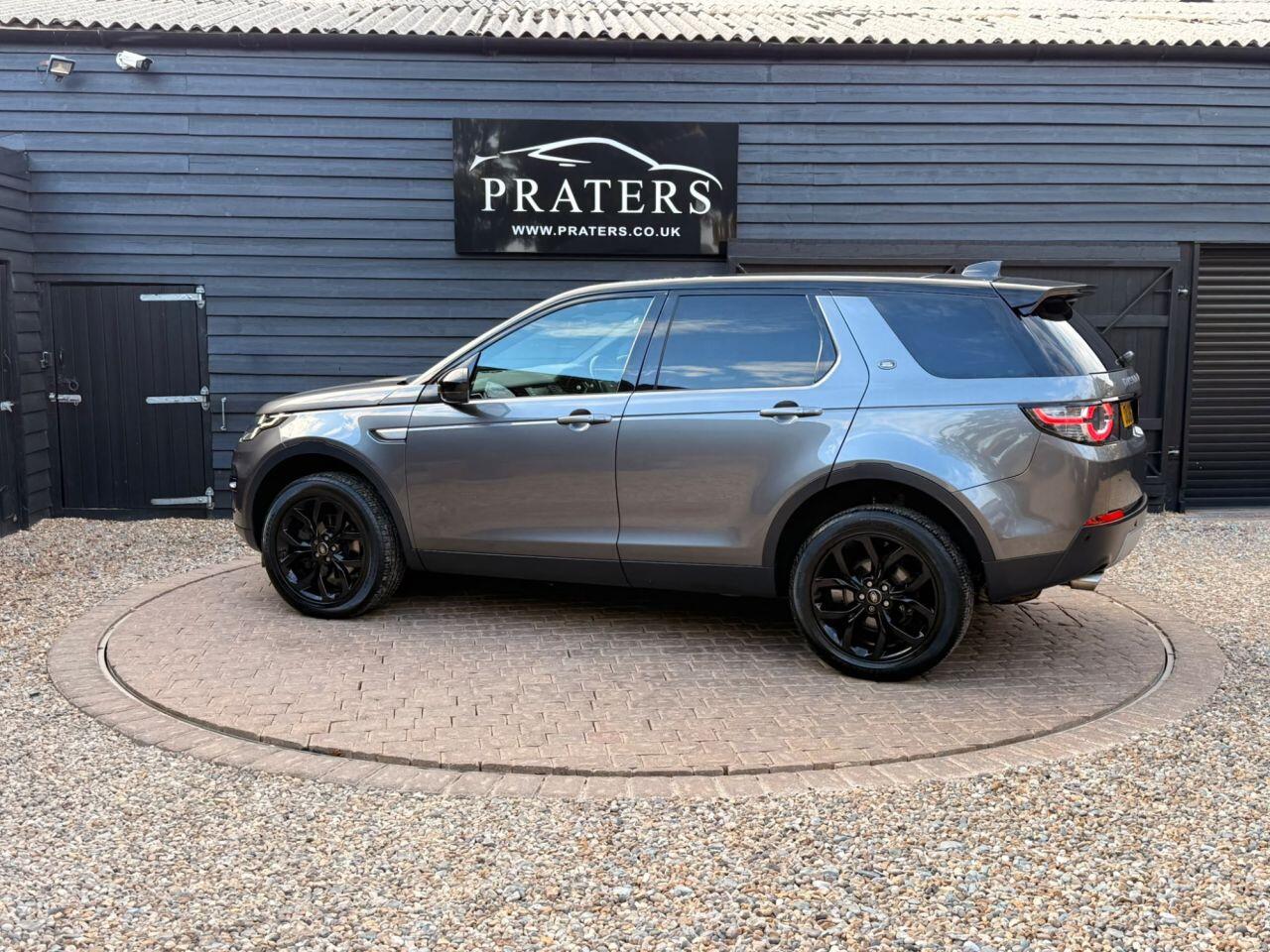 Land Rover Discovery Sport view 33