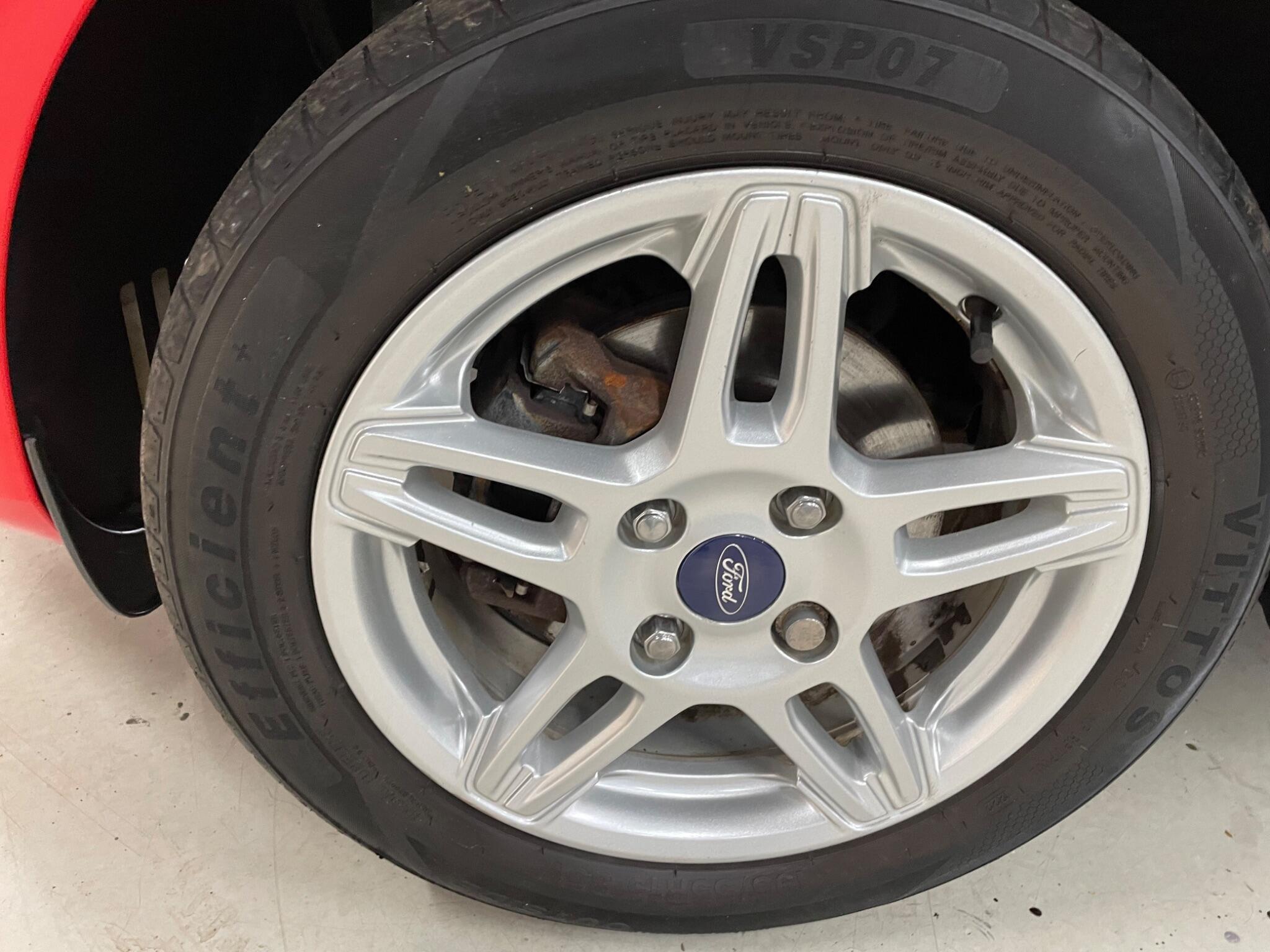 Ford Fiesta view 27