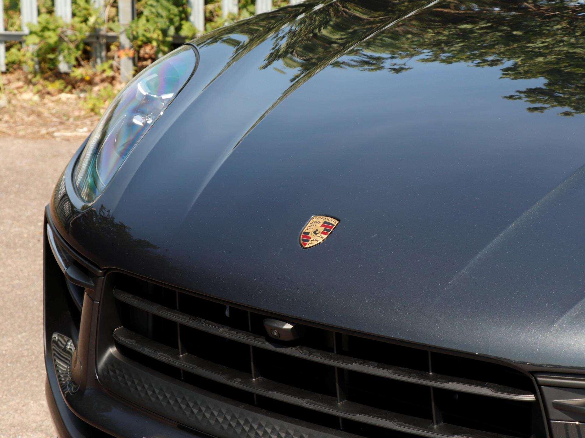 Porsche Macan view 36