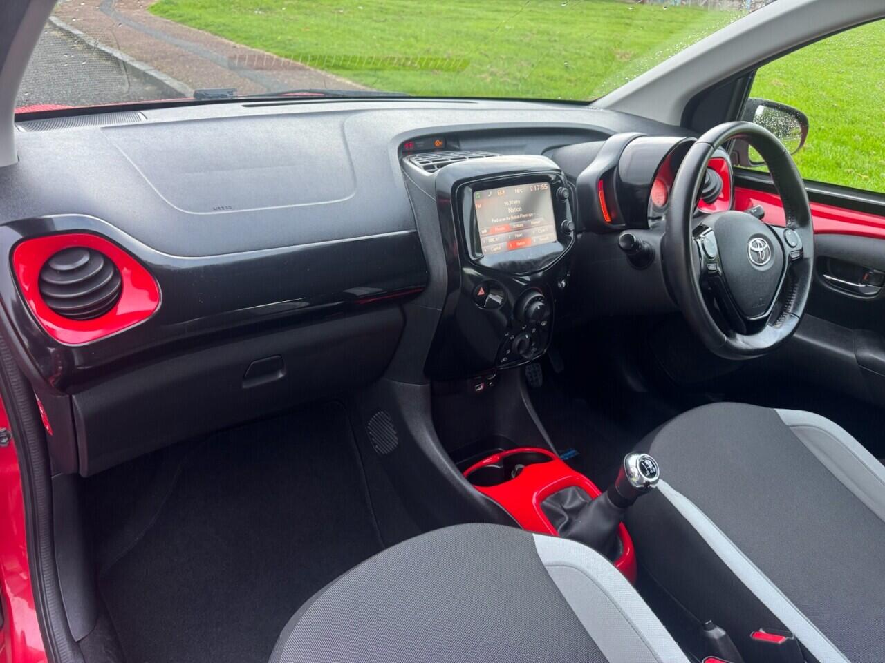 Toyota Aygo view 14