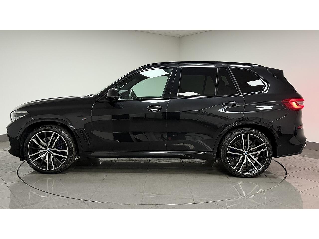 BMW X5 view 4