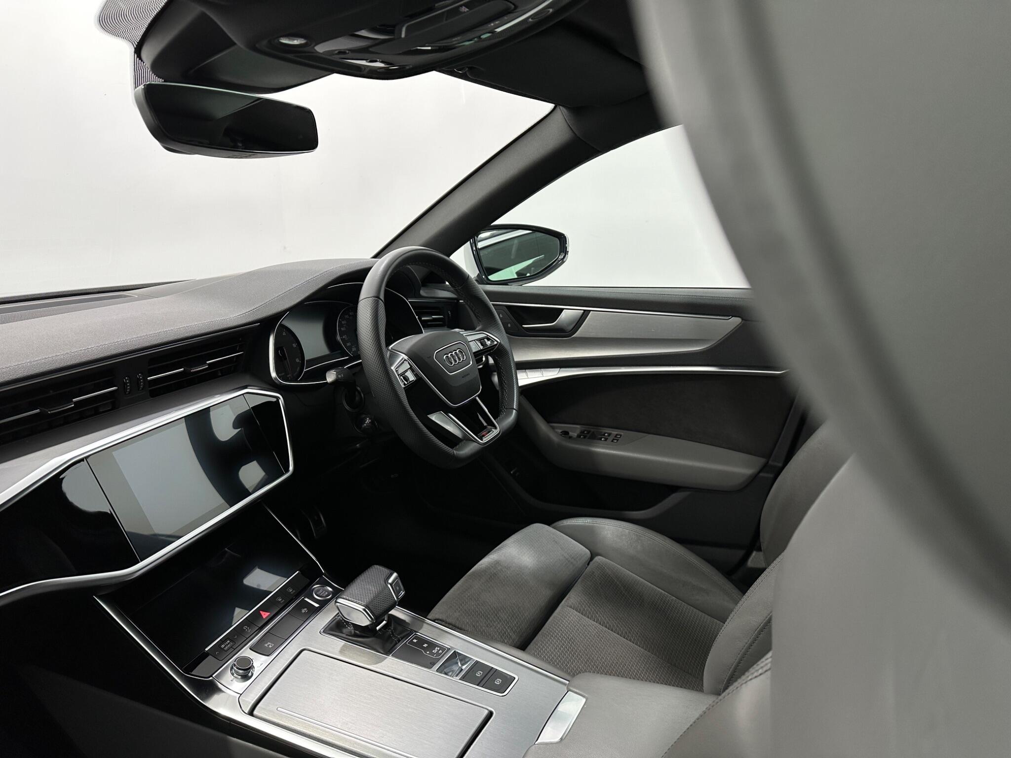 Audi A6 view 31