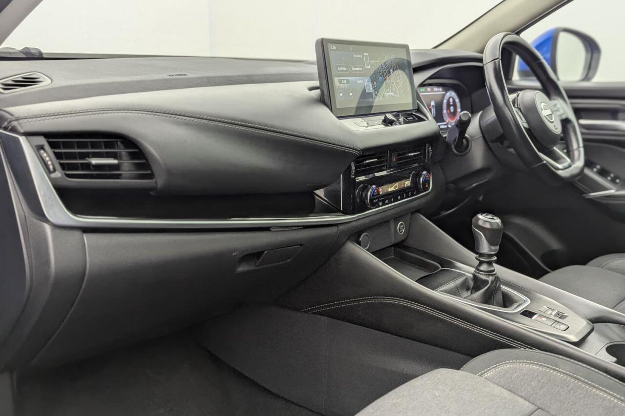 Nissan Qashqai view 25