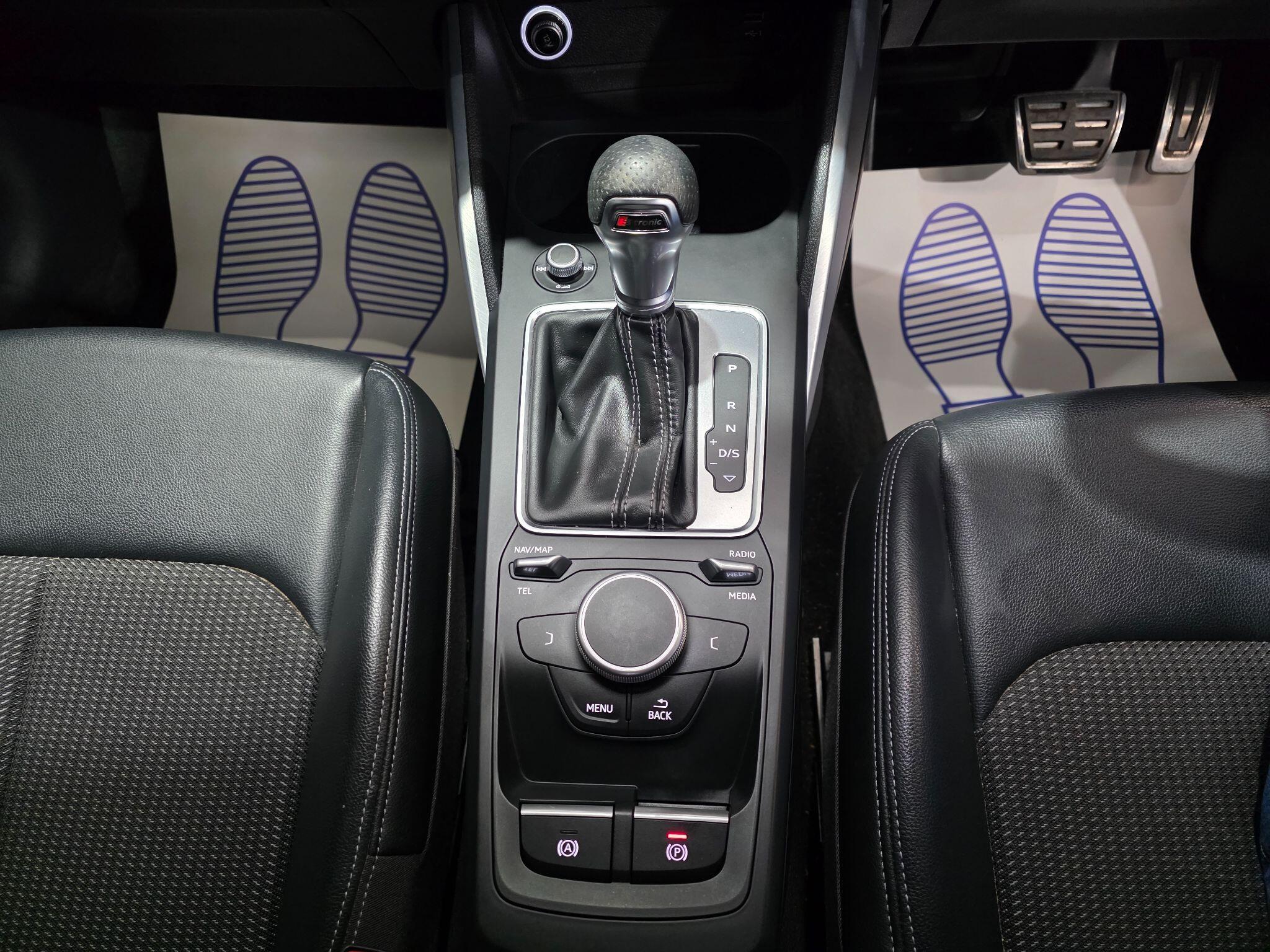 Audi Q2 view 10