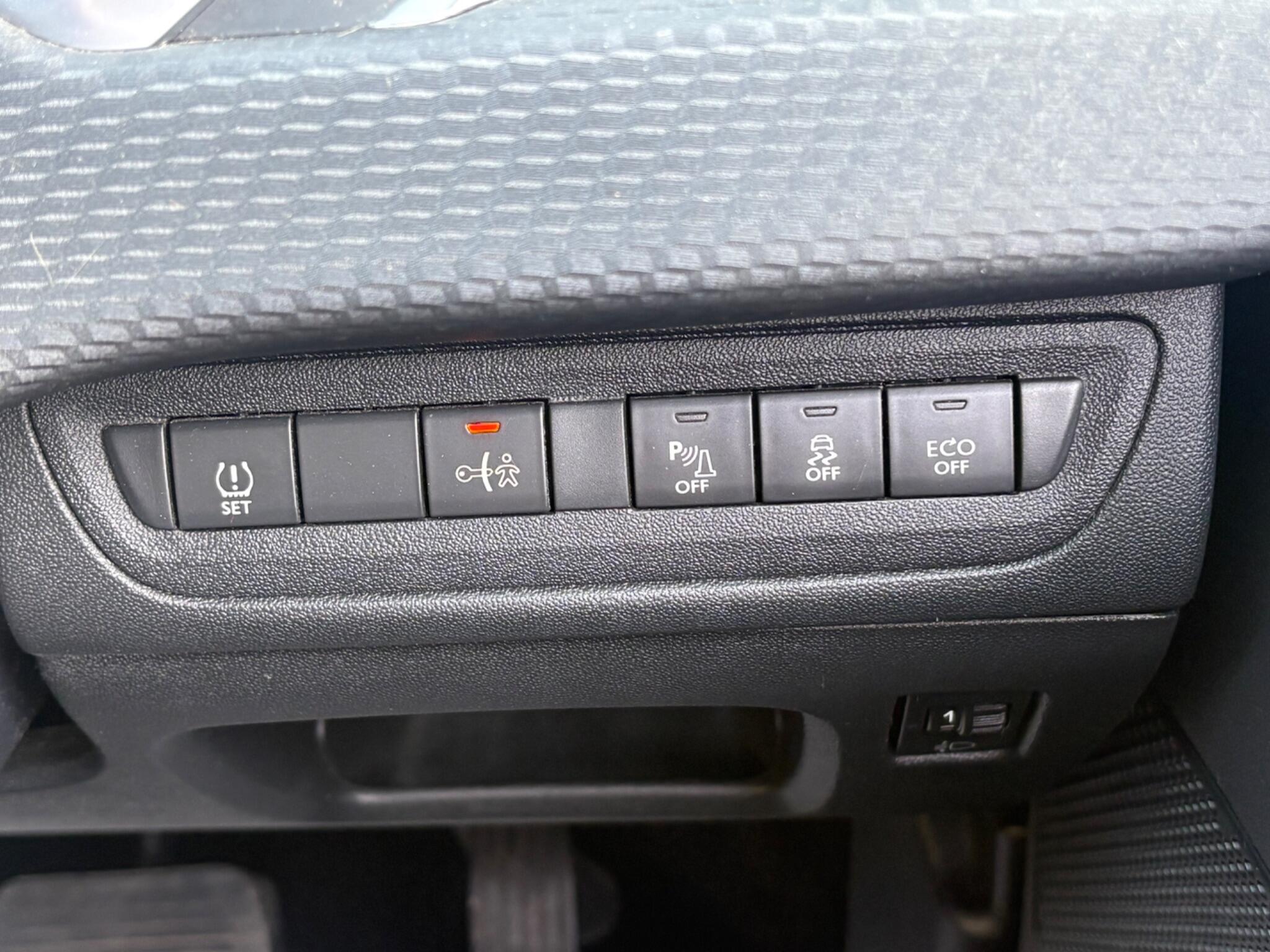 Peugeot 2008 - Image 67