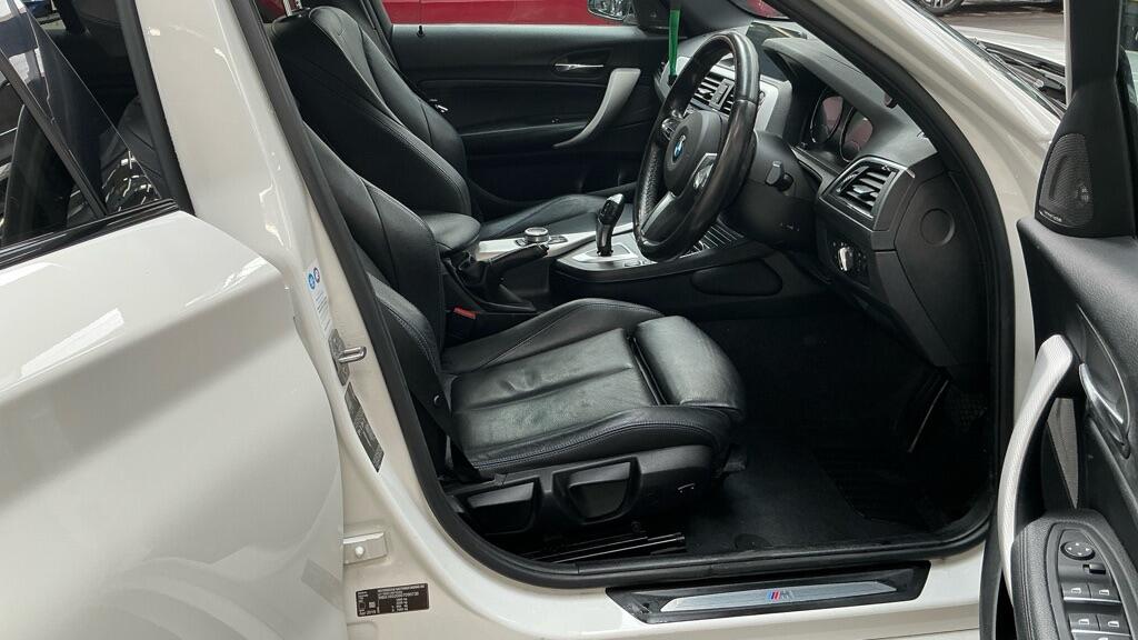 BMW 1 Series view 7