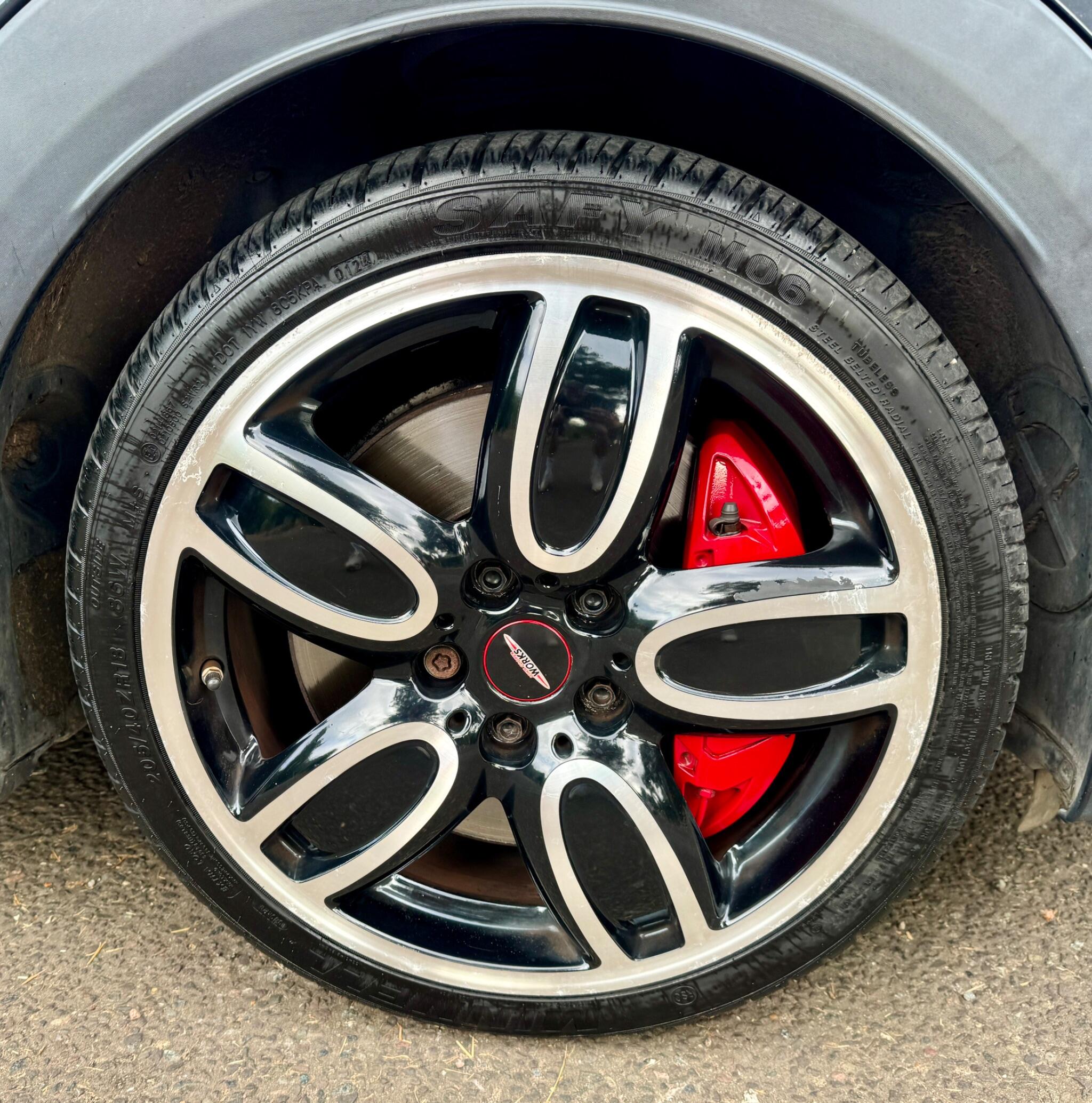 Mini Convertible view 52