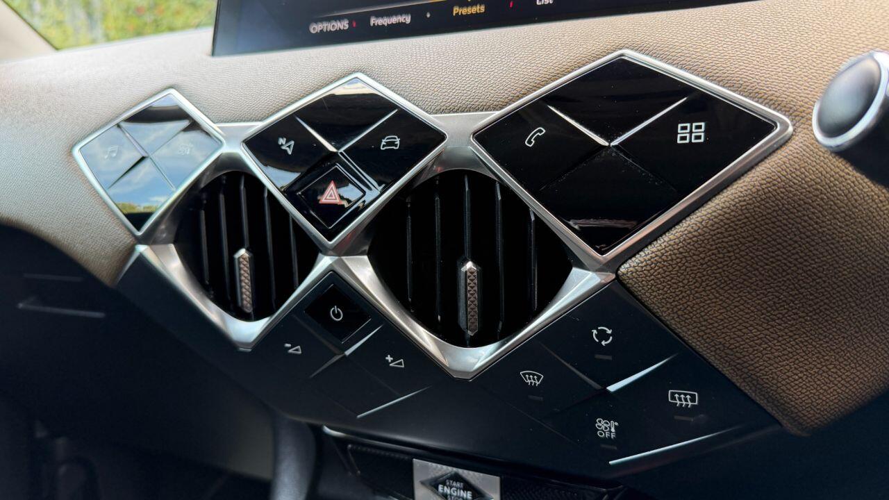 DS Automobiles DS 3 Crossback view 26