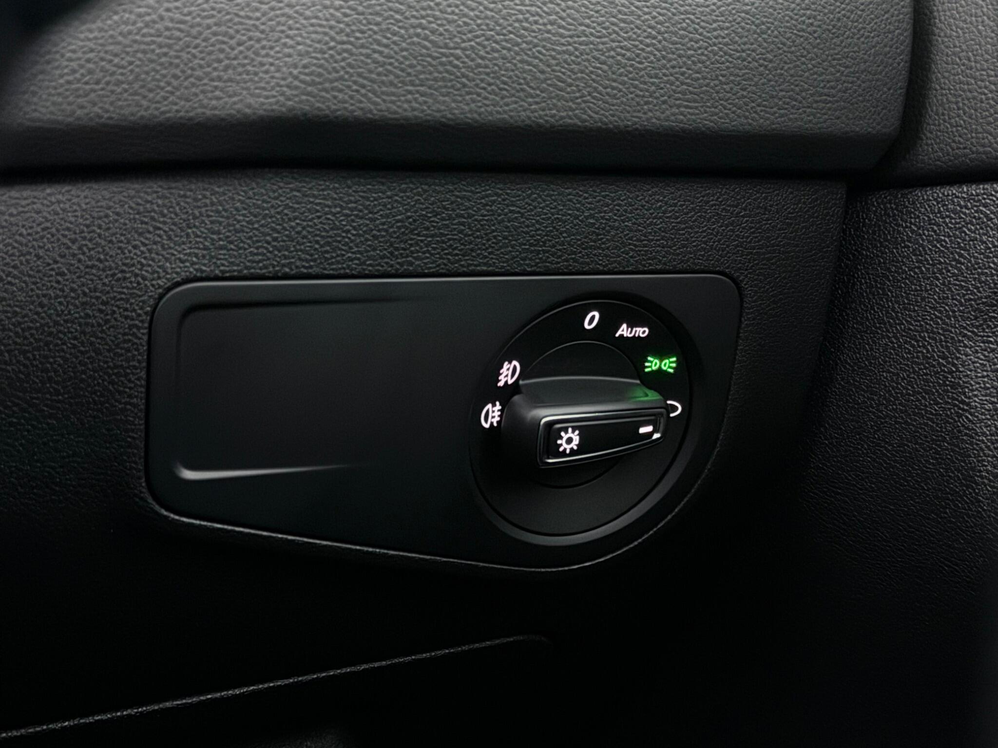 Volkswagen Tiguan view 18