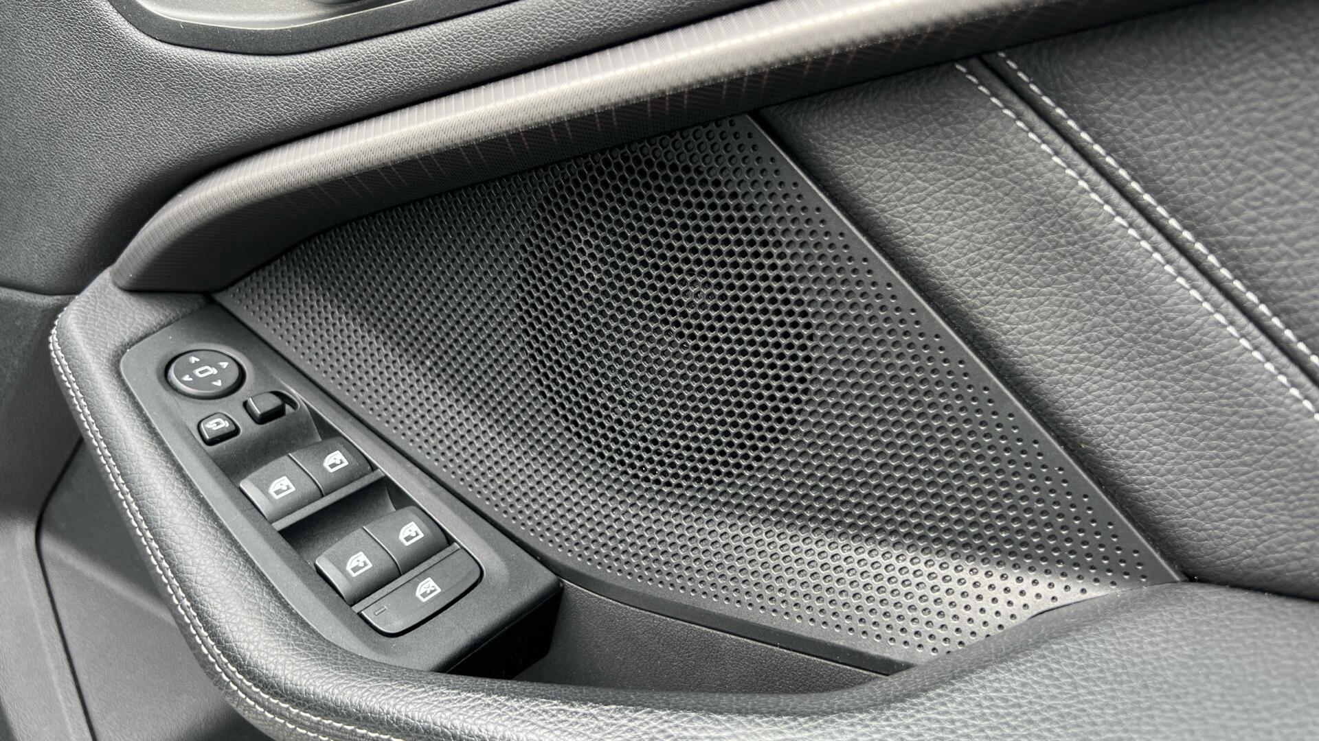 BMW 2 Series view 20