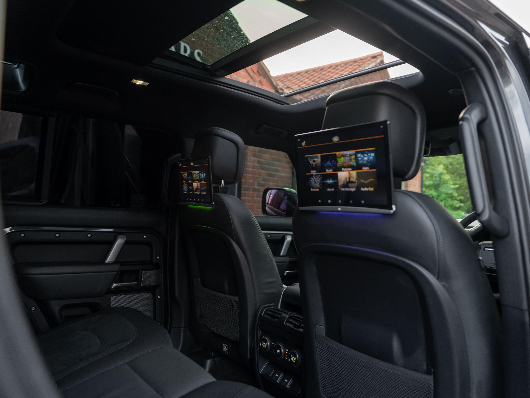 Land Rover Defender view 53