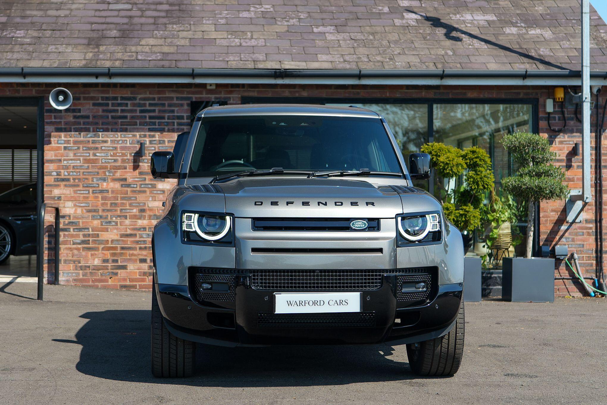 Land Rover Defender 110 view 2