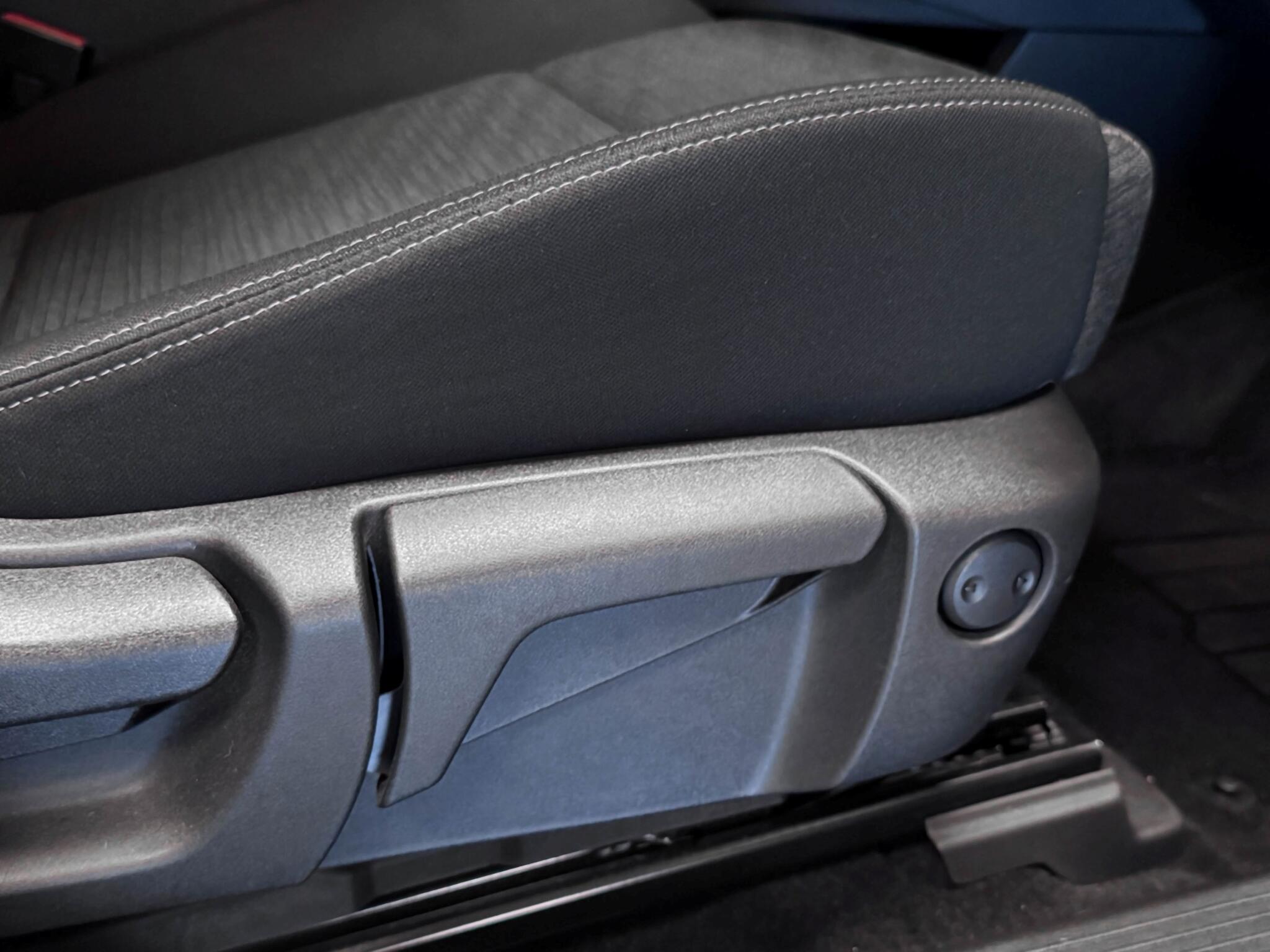 Nissan X-Trail view 23