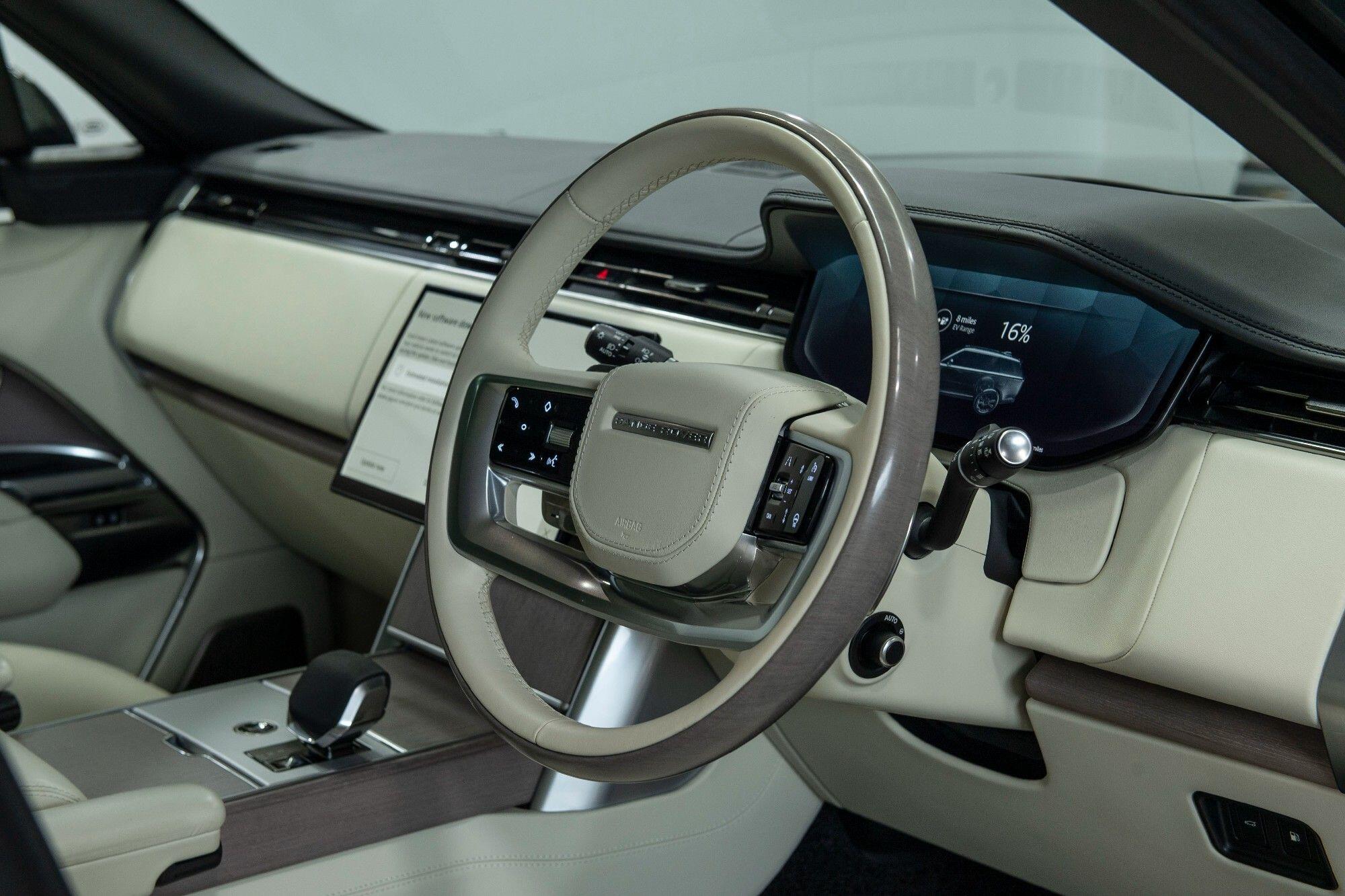 Land Rover Range Rover view 13