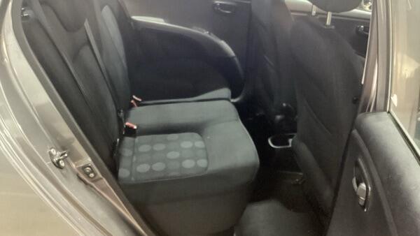 Hyundai I10 view 8