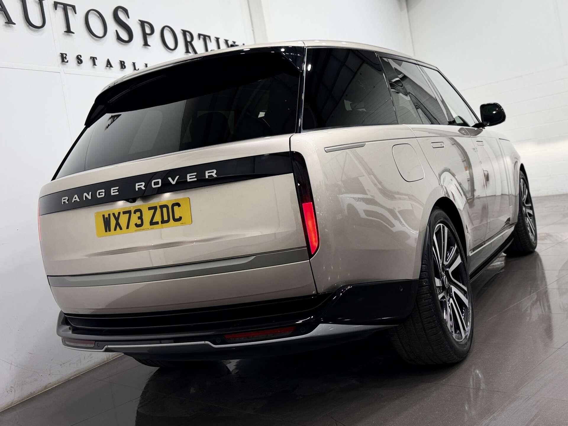 Land Rover Range Rover view 26