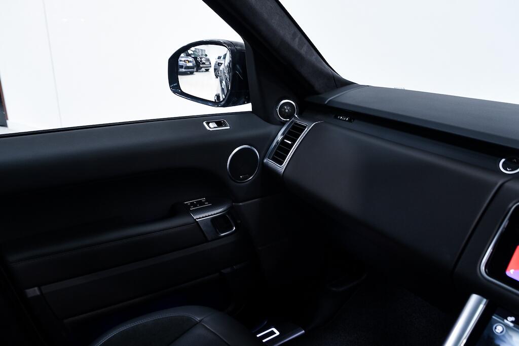 Land Rover Range Rover Sport view 23