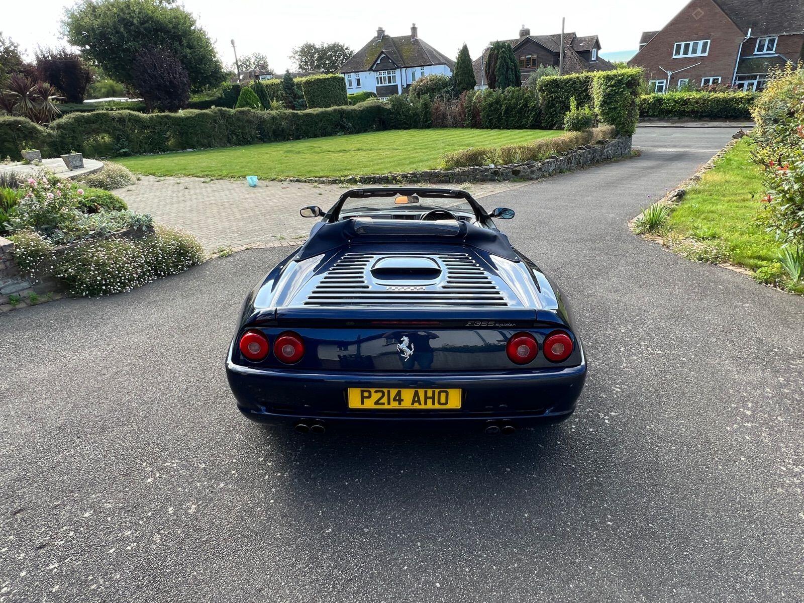 Ferrari F355 view 45