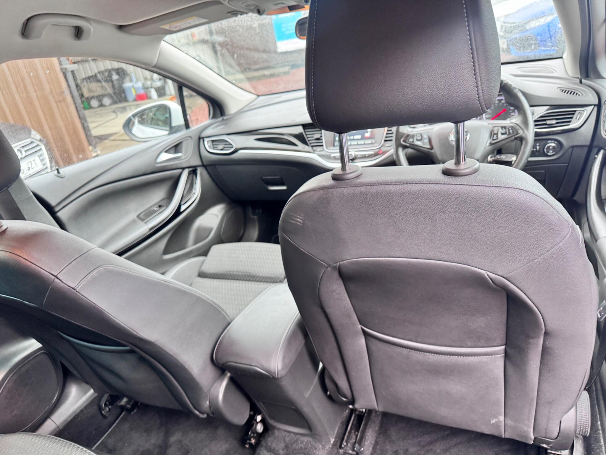 Vauxhall Astra view 40