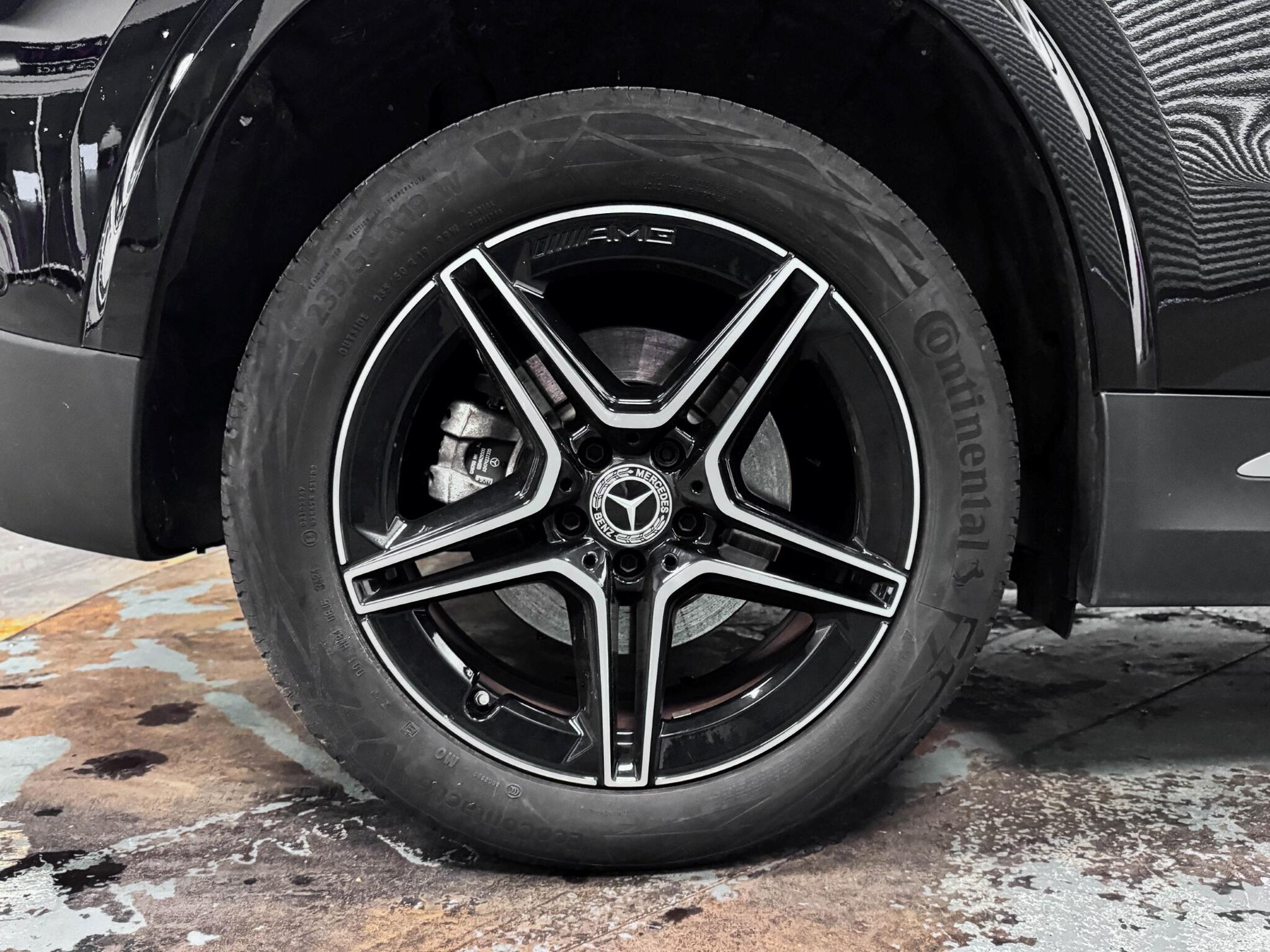 Mercedes-Benz Gla view 60