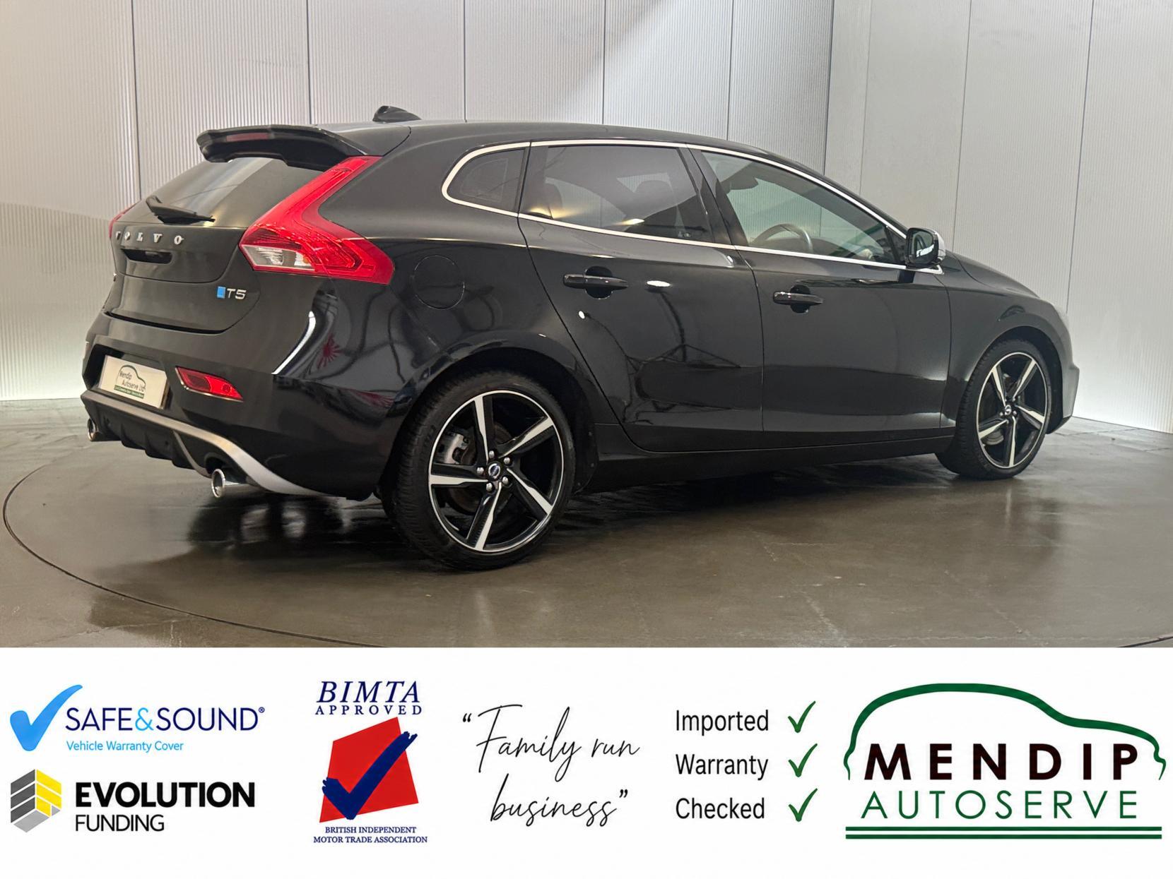 Volvo V40 view 24