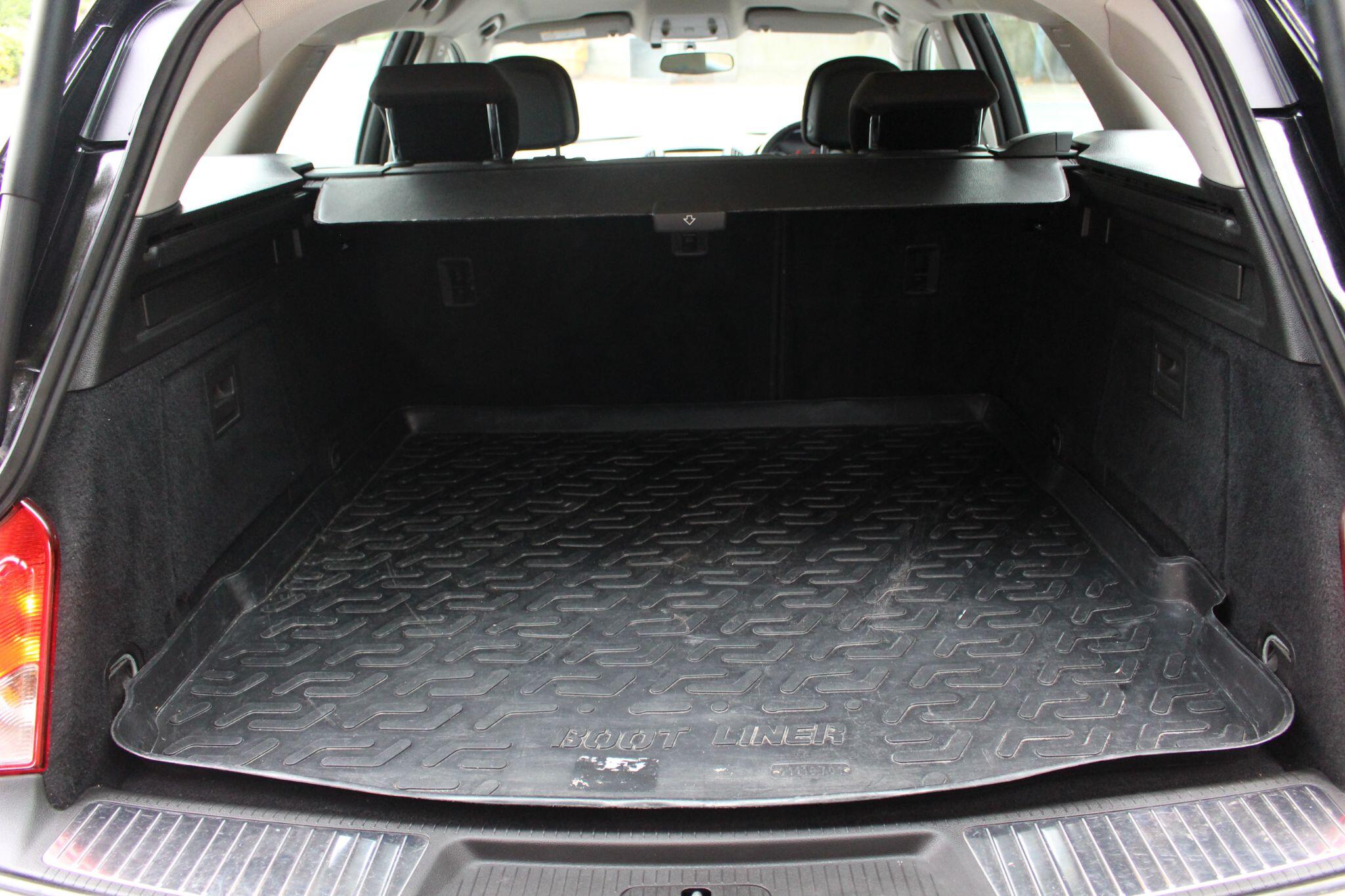 Vauxhall Insignia view 24