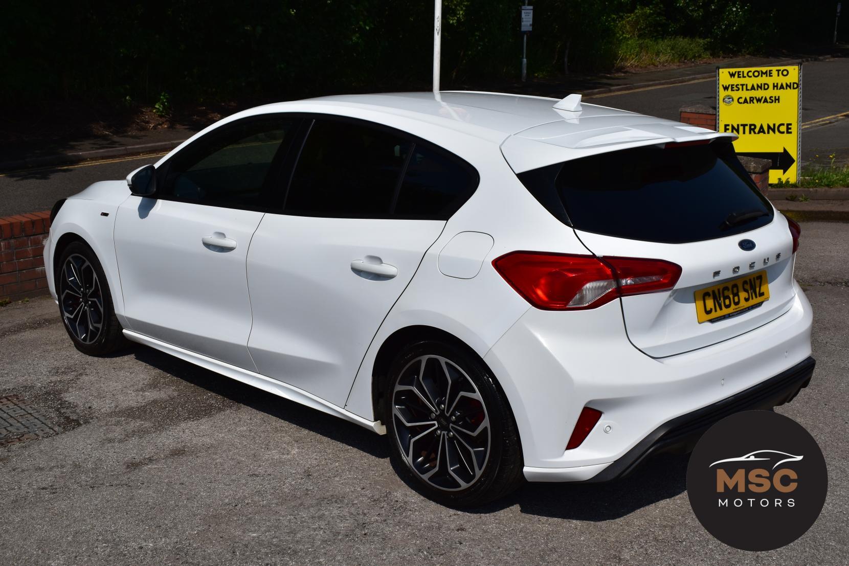 Ford Focus view 13