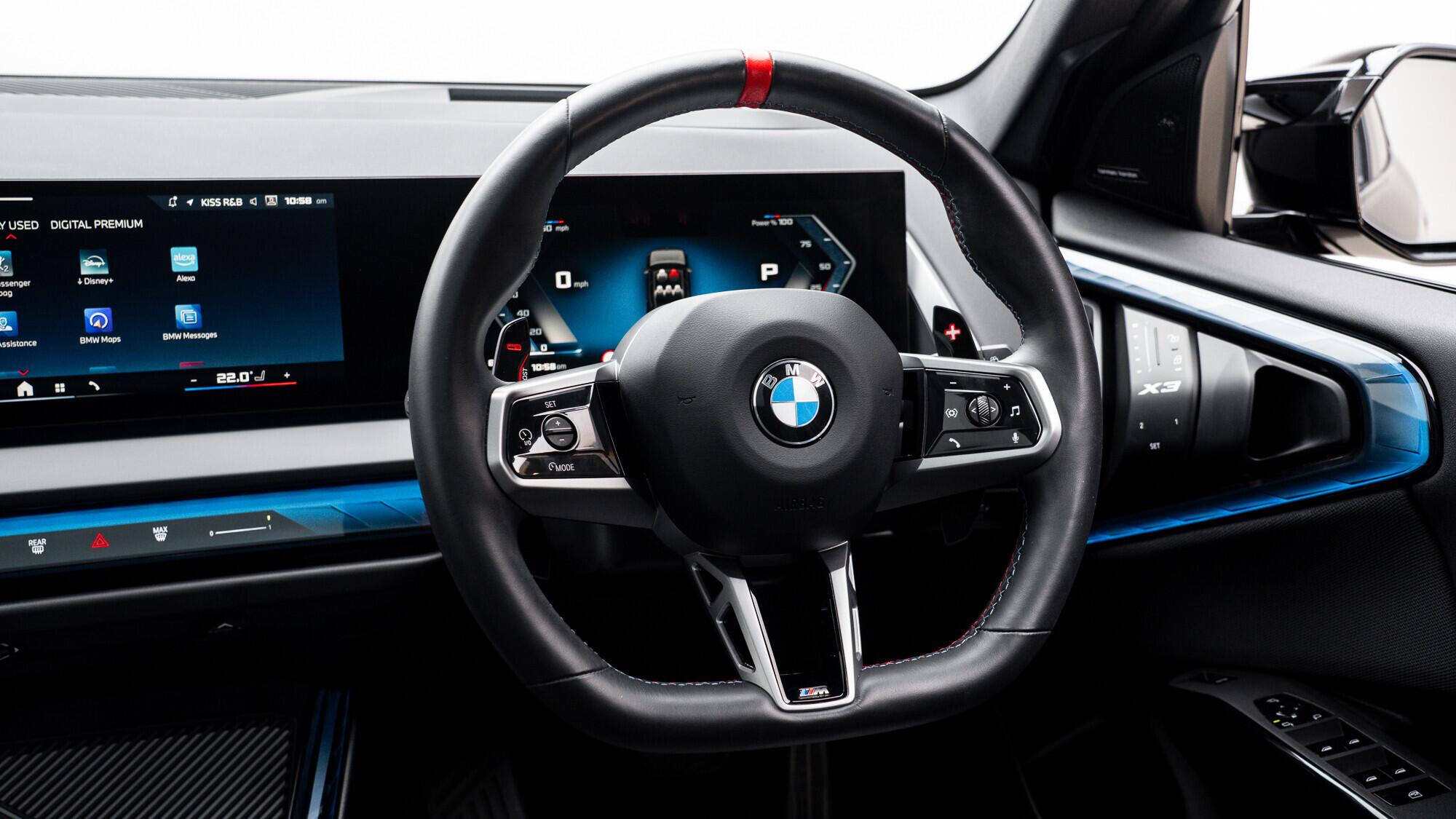BMW X3 view 9