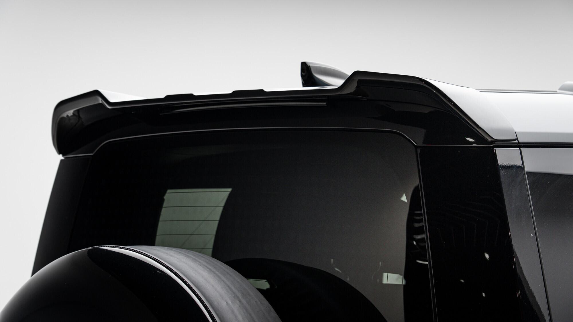Land Rover Defender view 22