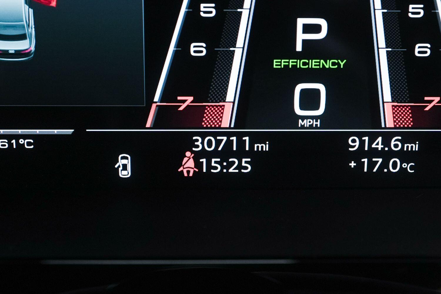 Audi RS3 view 24