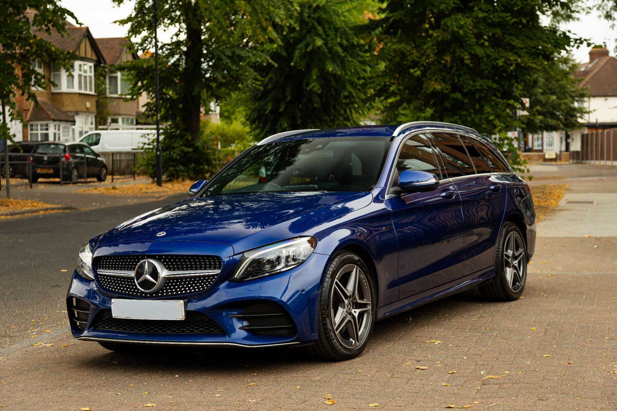 Mercedes-Benz C-Class view 3