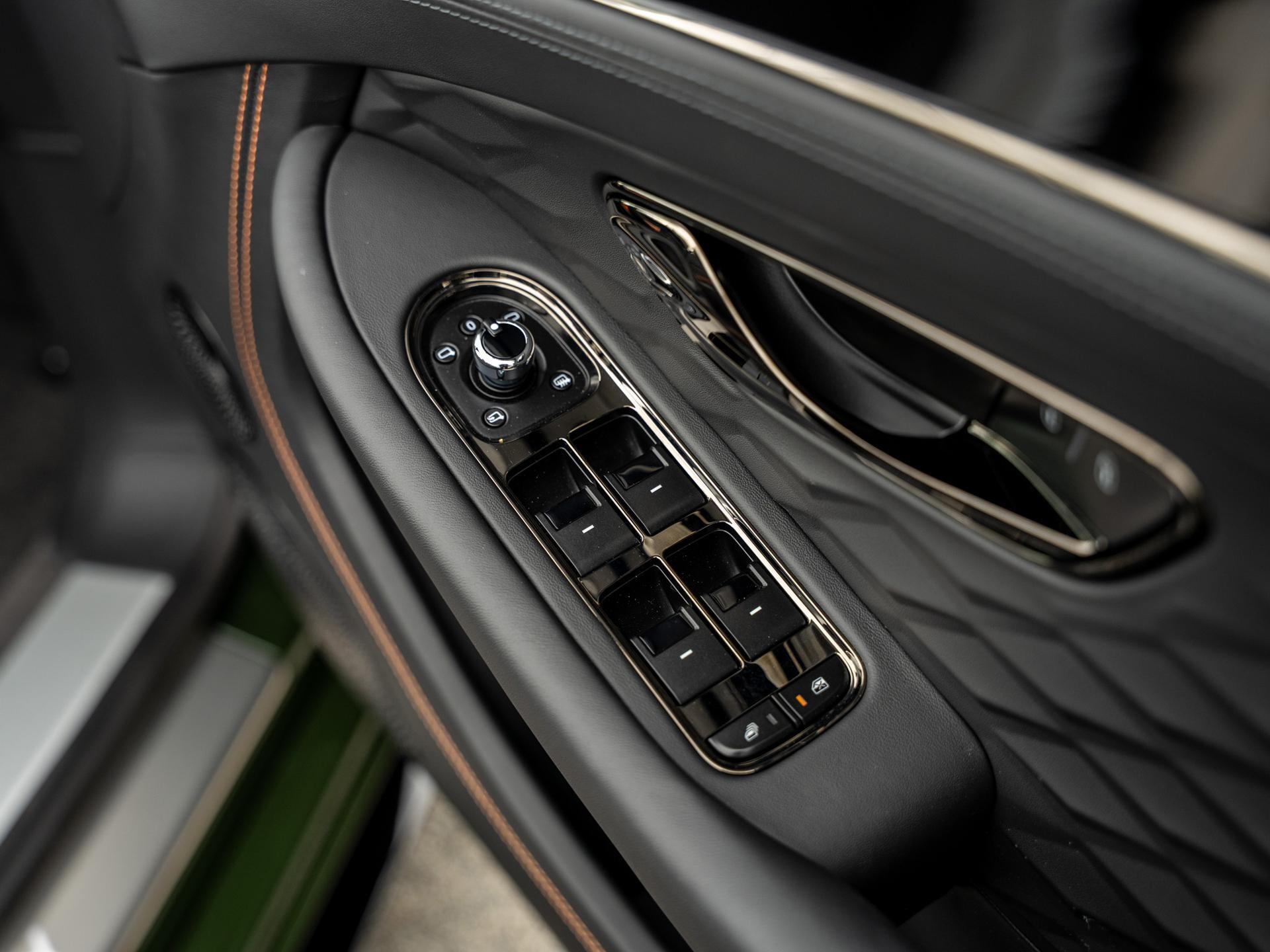 Bentley Continental view 37