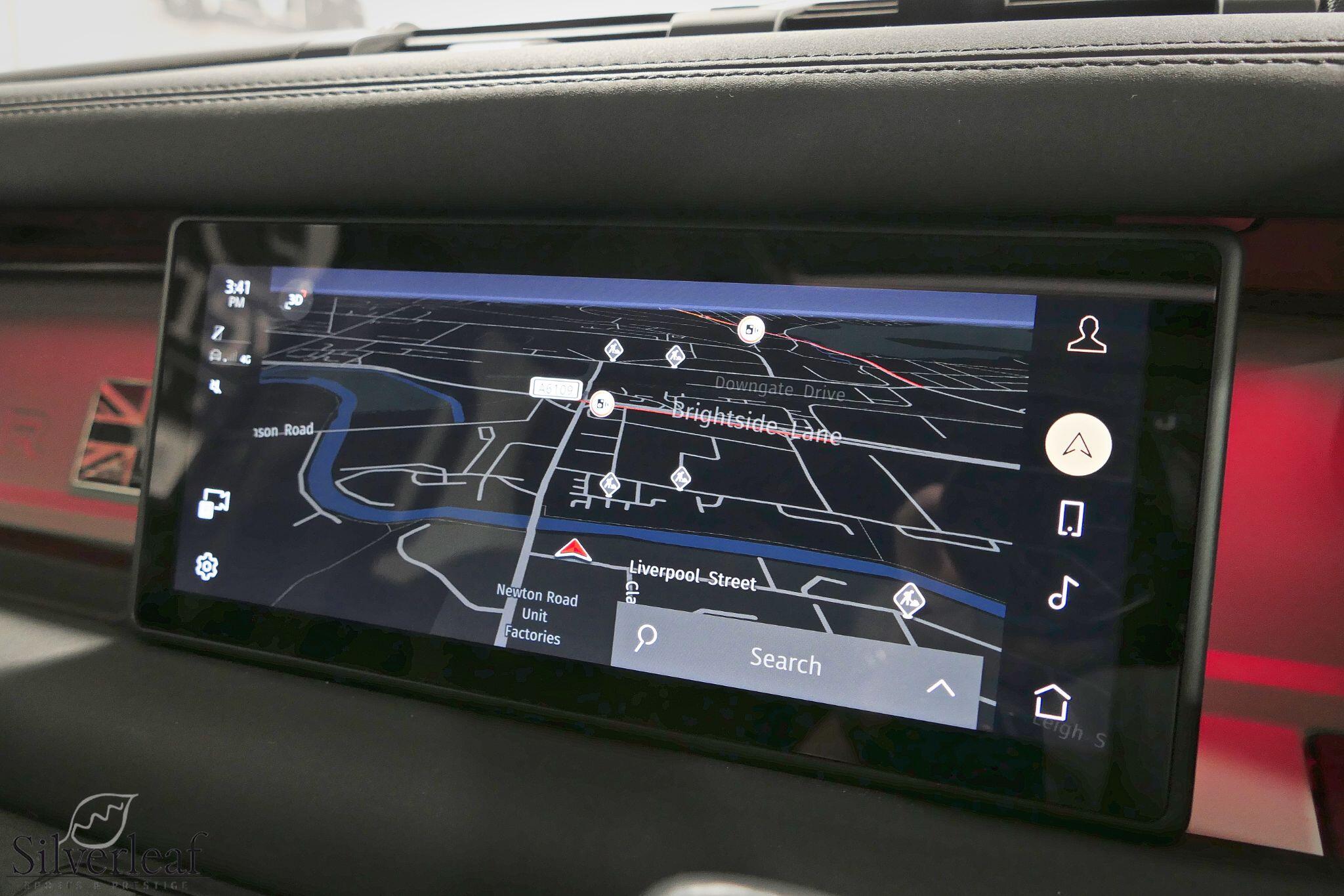 Land Rover Defender view 19